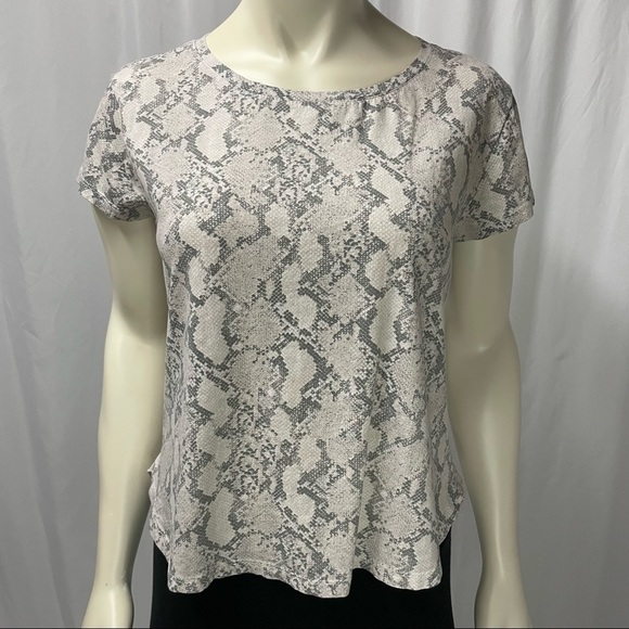 H&M Basic 100% Cotton Tee Shirt, Short Sleeve, Snake Skin Print, Size Small - Picture 1 of 7